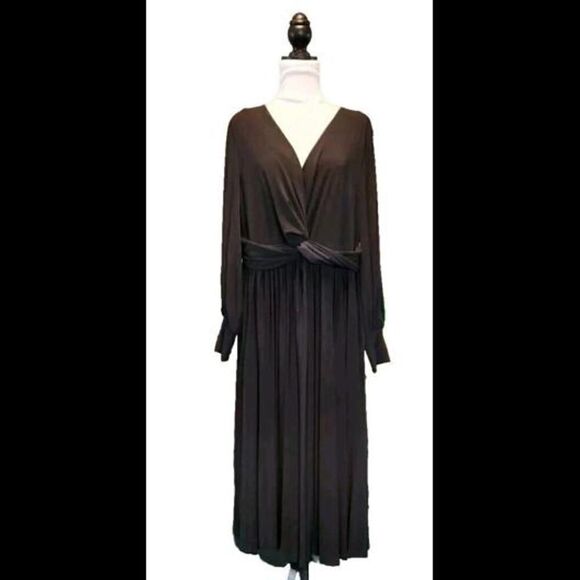 Eloquii Dresses & Skirts - ELOQUII Women’s Size 16 Black Twist Front V-Neck Dress 3/4 Sleeve Casual
